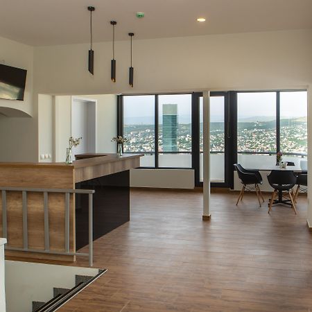 Vista Hotel Tbilisi Bagian luar foto