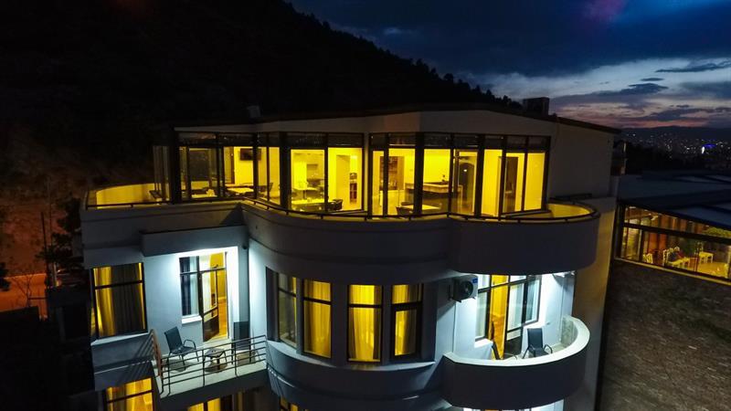 Vista Hotel Tbilisi Bagian luar foto