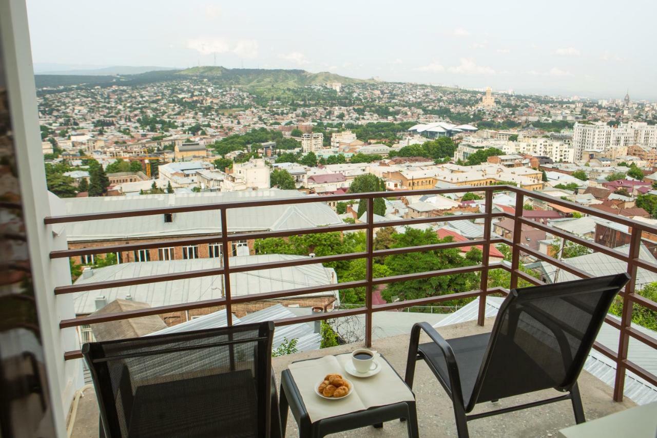 Vista Hotel Tbilisi Bagian luar foto