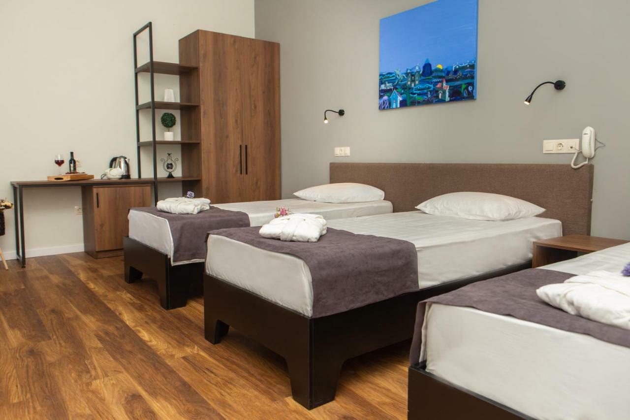 Vista Hotel Tbilisi Bagian luar foto